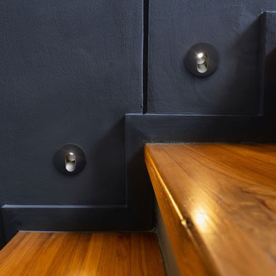 zápustné do stěny